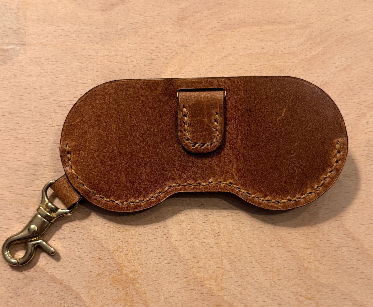 Saddle Brown 002 - Glasses Clip Case